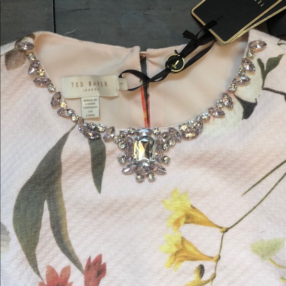 NWT Ted Baker embellished botanical bloom top - Picture 3 of 14